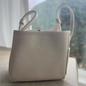 Elegant Cream Handbag